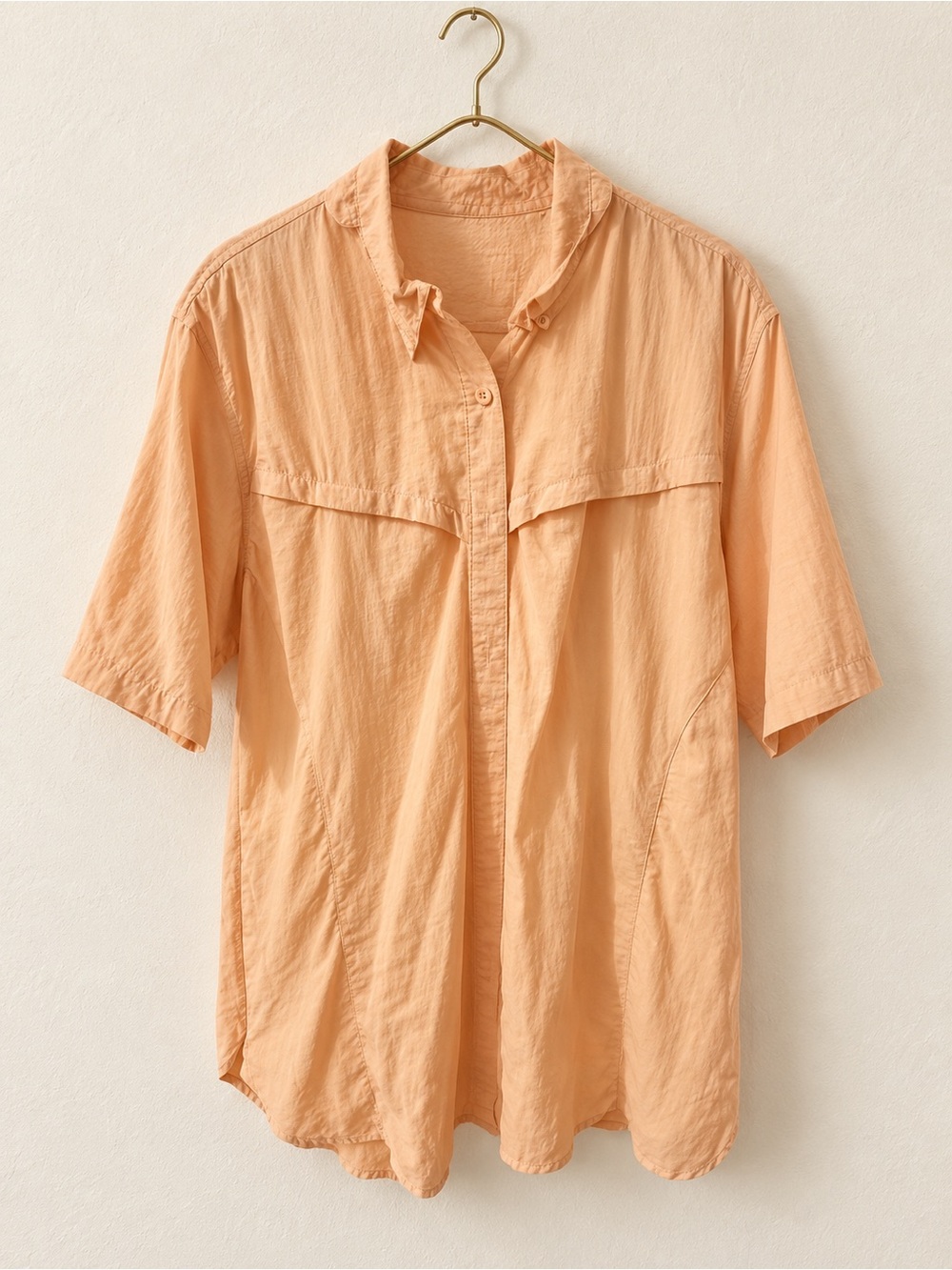 Men's Short Sleeve Button-Up Shirt in Peach